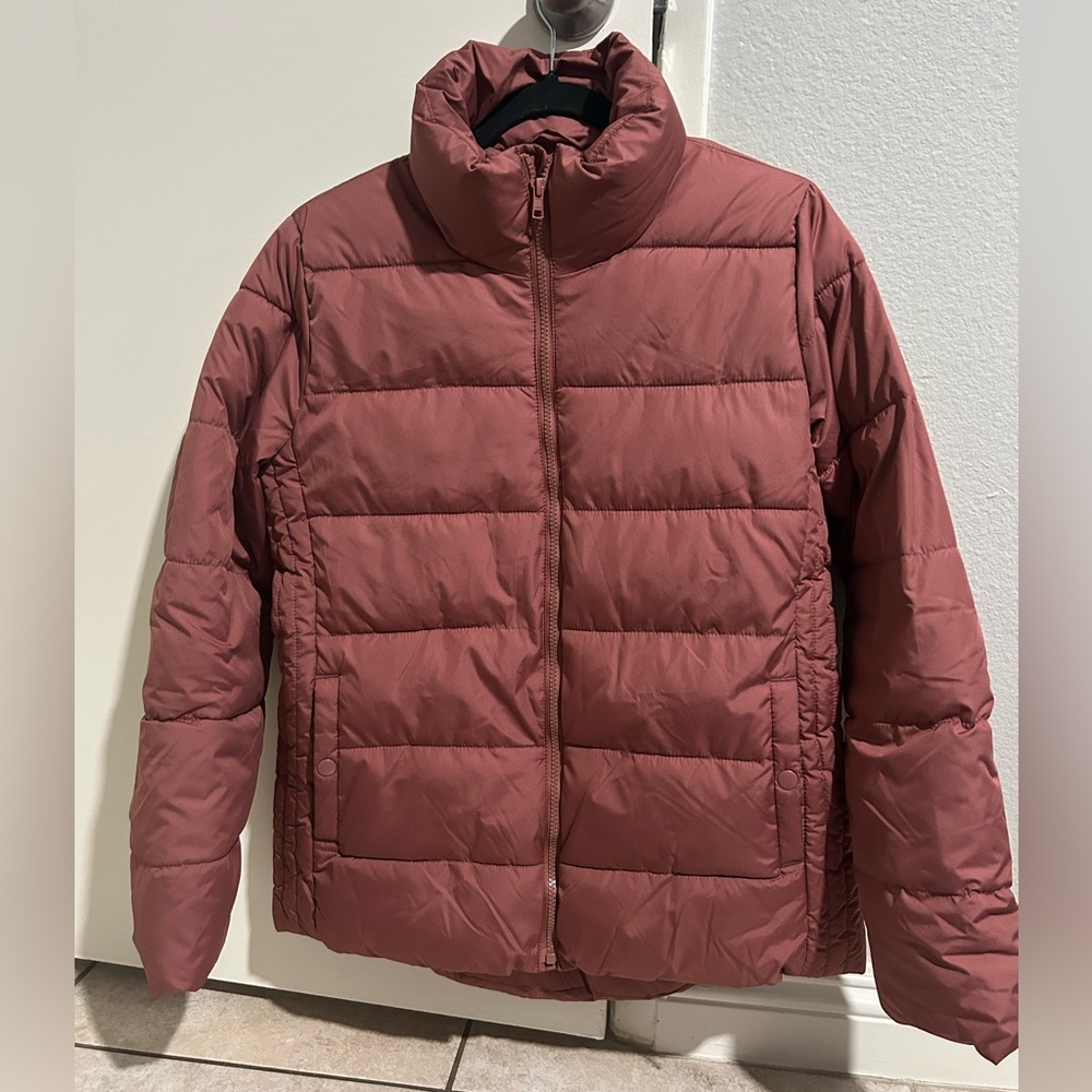 Old Navy dusty pink puffer jacket with fleece inside lining